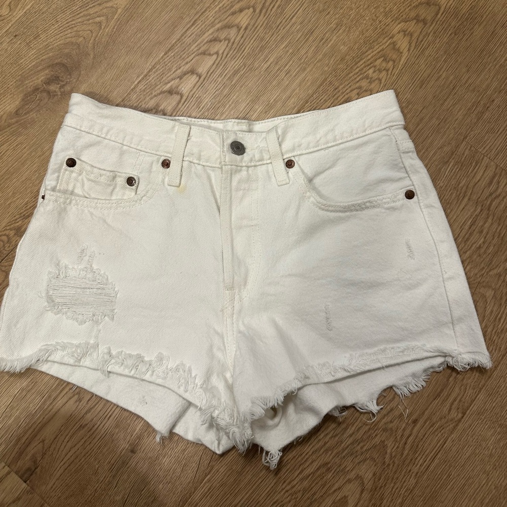 White Levi shorts